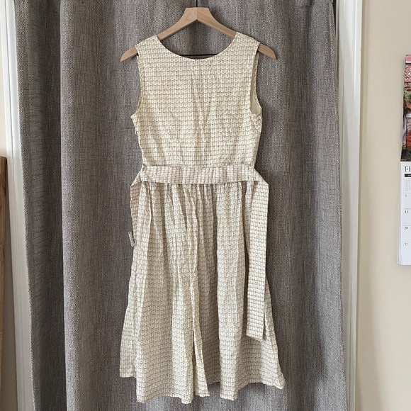 Vintage 1980s Beth Jordan White Floral Belted Pleated Dress - Picture 6 of 11